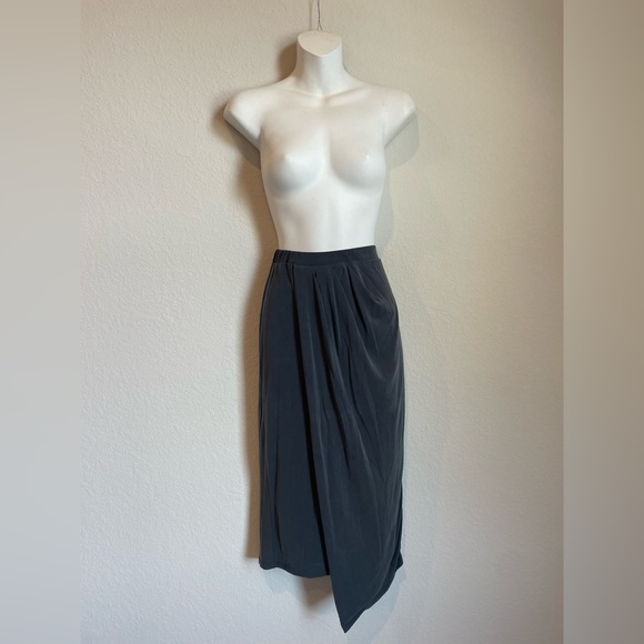 RO&DE Grey Asymmetrical Faux Wrap Midi Skirt sz Medium - Picture 3 of 6
